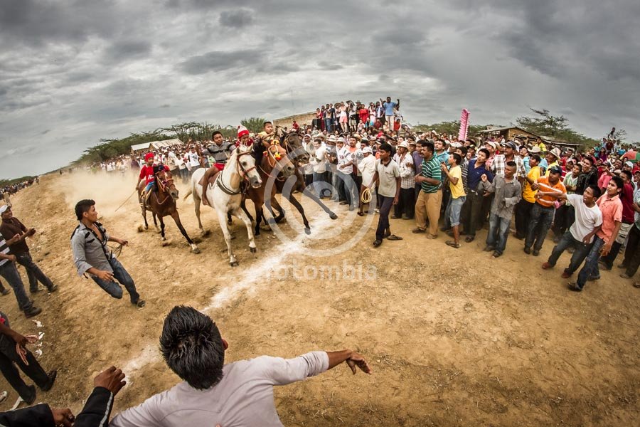 Carrera de Caballos